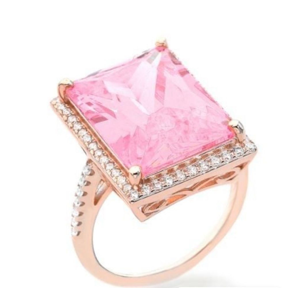𝅺Upper East Side Bling Ring